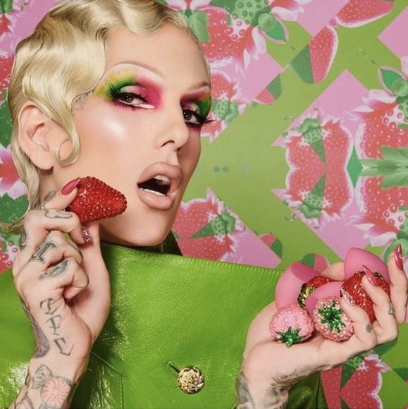 JEFFERY STAR MAKEUP AND MORE WITH LOTS OF GIVEAWAYS...LIVE Oct 7, 10:30 PM EST - Picture 3 of 3